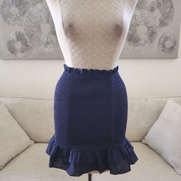 NEW! 4SI3NNA Lea Smocked Peplum Mini Skirt in Navy - Picture 2 of 16